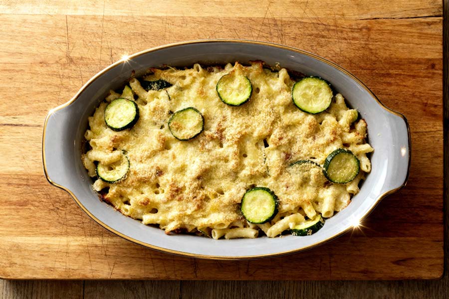 Macaronigratin met courgette