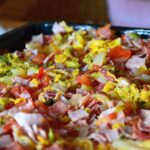 Omelet met worst en kaas